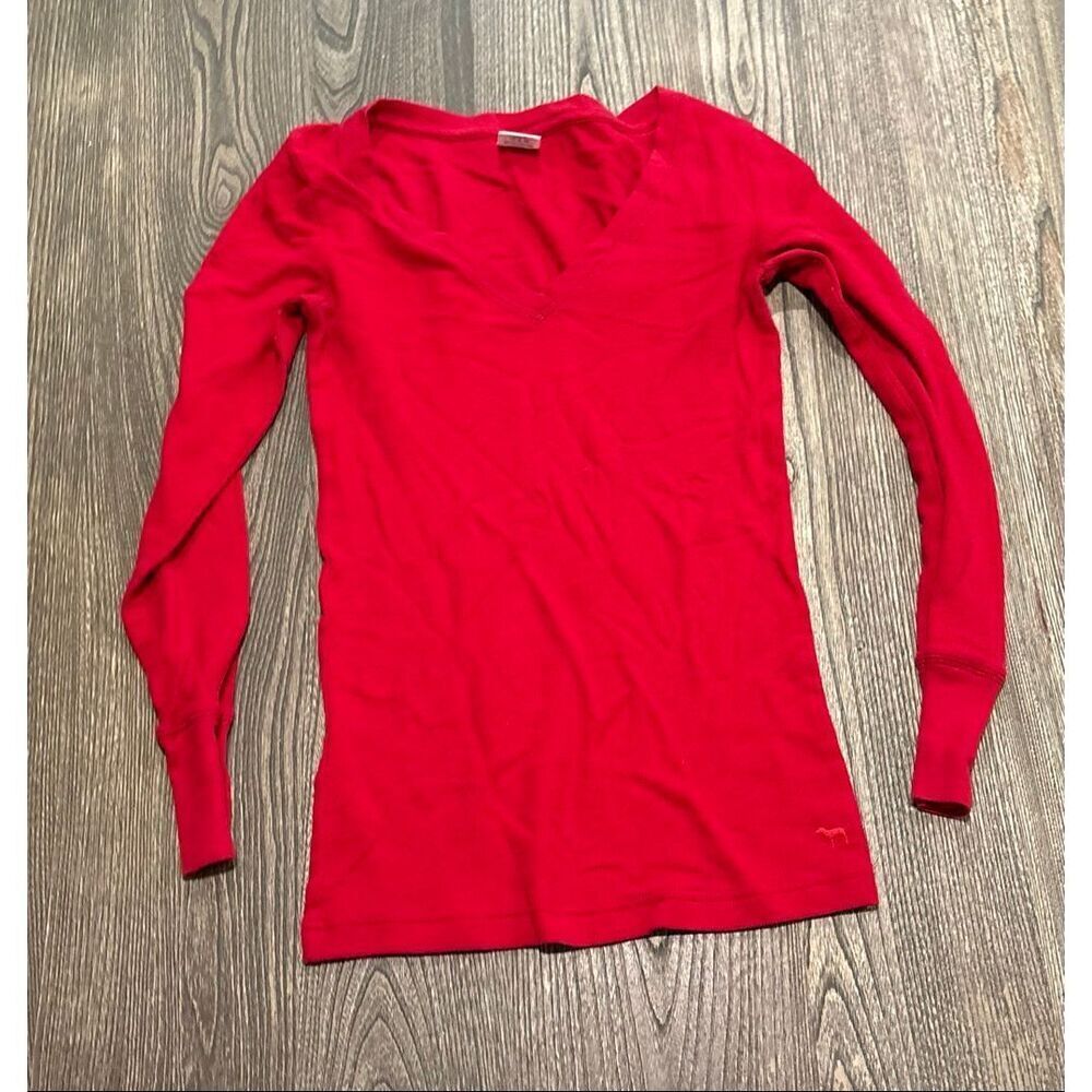 Victoria's Secret PINK Long-Sleeve Waffle Knit Sweater V-Neck Pullover Red Sz M